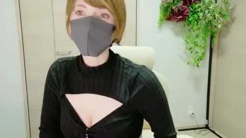 [2026-04-21 23:09] Emilia0606 Show (32m)