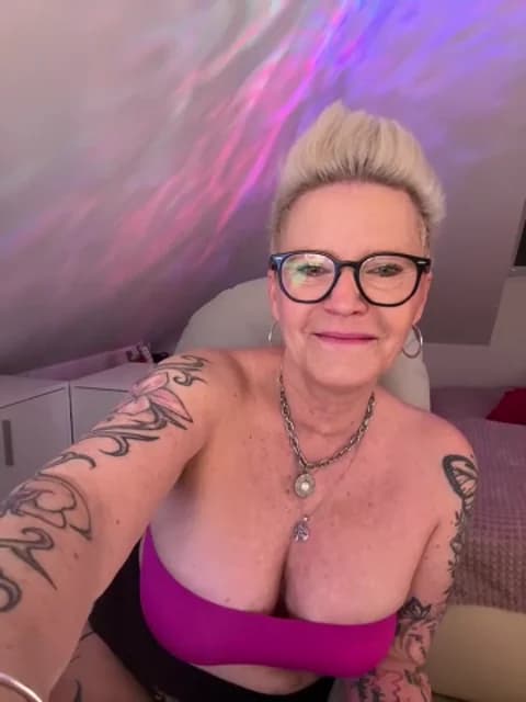 [2026-04-03 13:42] German_Milf Show (36m)