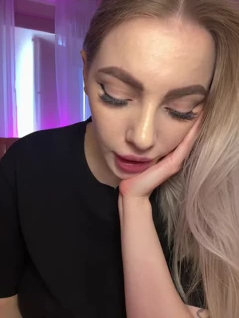 [2026-01-18 11:21] HugeBoobsAlice Show (35m)