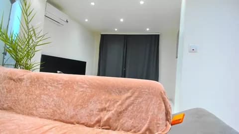 [2026-04-16 14:07] MissPanthera Show (34m)