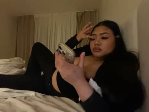 [2026-04-14 23:46] TitiTinyThai Show (32m)