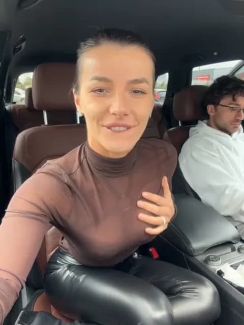 [2026-04-21 08:11] fit_vic Show (45m)