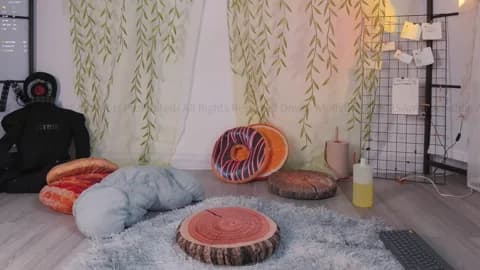 [2026-01-13 18:44] mollyflwers Show (120m)